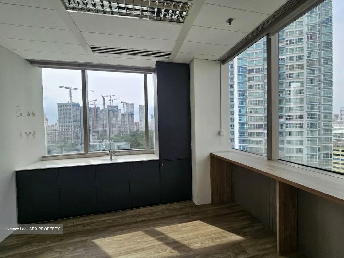Central Plaza (D3), Office #539058271
